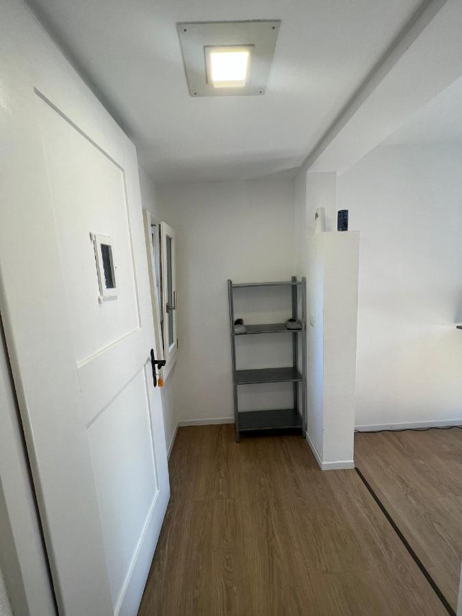 House On Historic City Wall - Freihofapartments بروغ المظهر الخارجي الصورة